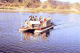 Hakusembe Lodge Namibia boat trip