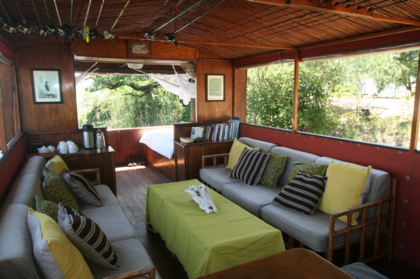 Kubu Queen House Boat Shakawe, Botswana