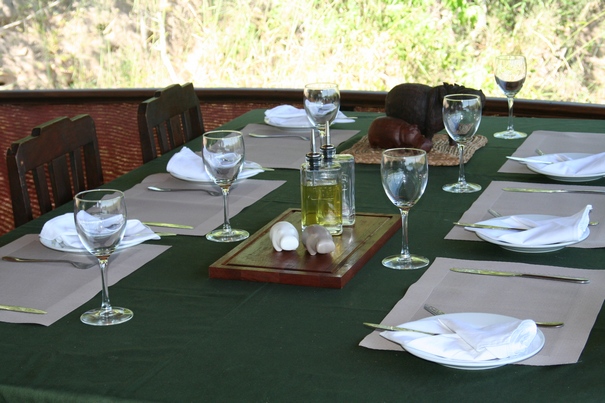 Kubu Queen House Boat Shakawe, Botswana