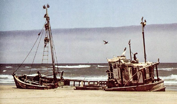 Montrose shipwreck, Skeleton Coast, Namibia